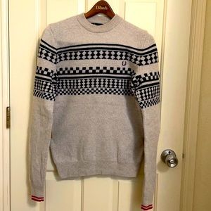 Fred Perry men’s 100% lambs wool sweater sz small